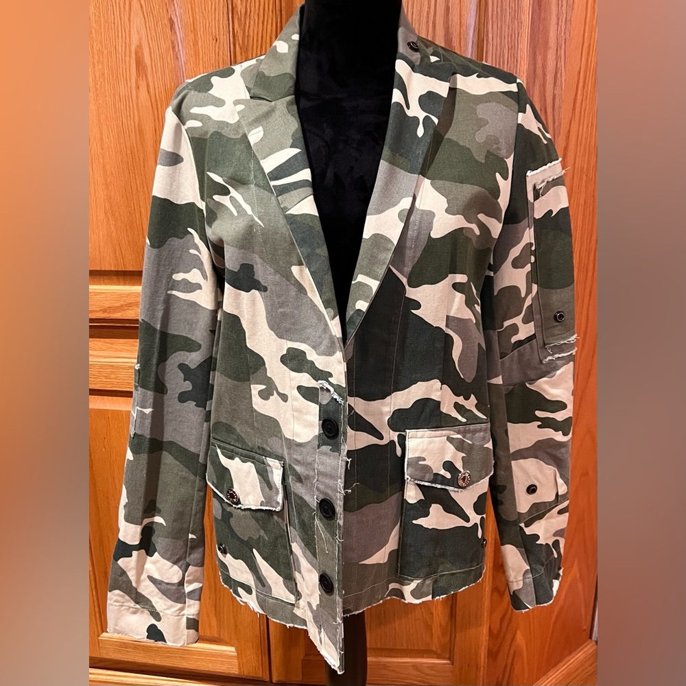 Zadig & Voltaire Virginia Camo Raw-Edge Button-Front Cotton Blazer Jacket‎ Large - Picture 4 of 16